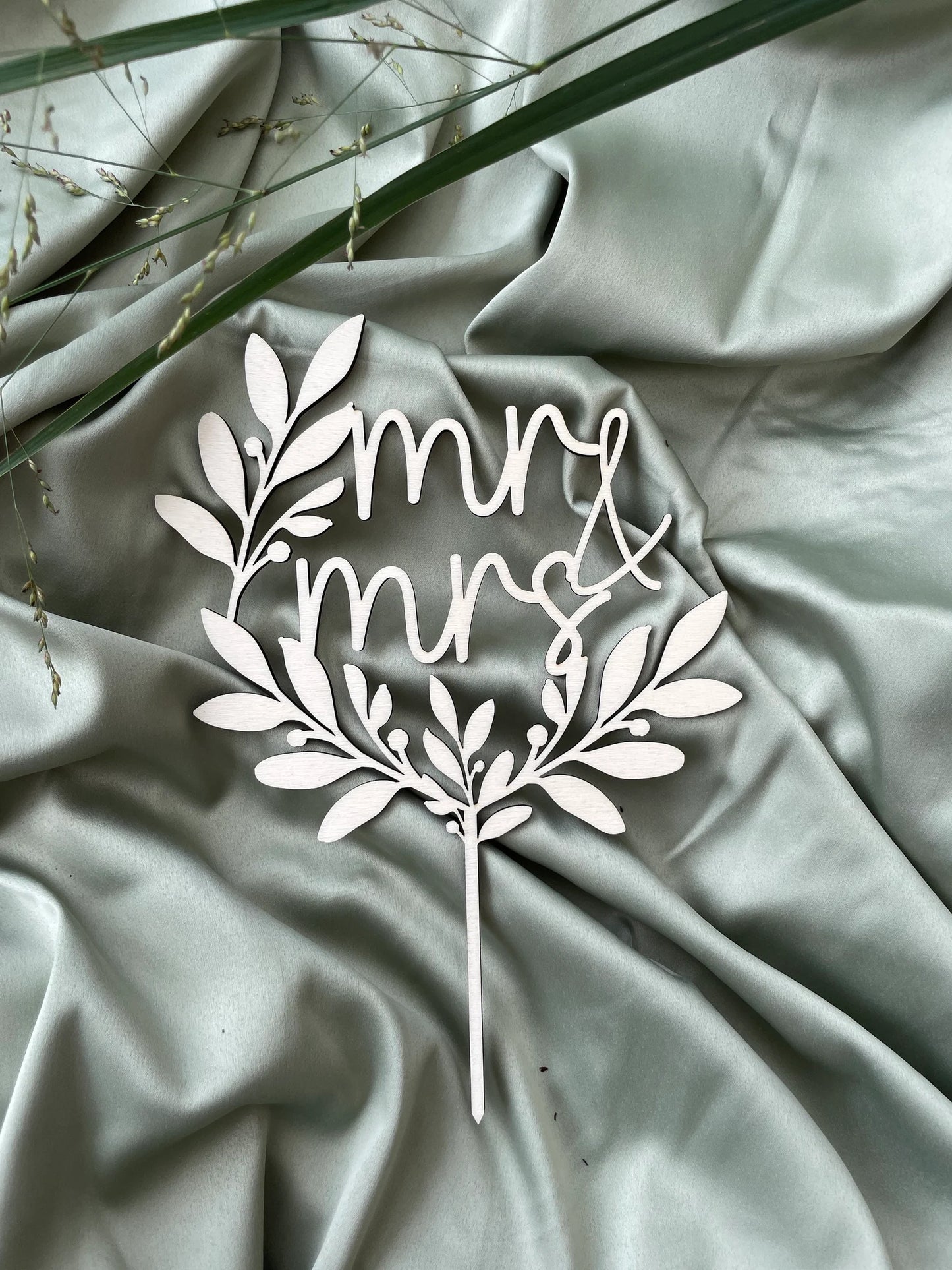 Personalisierter Caketopper für die Hochzeitstorte – Floral