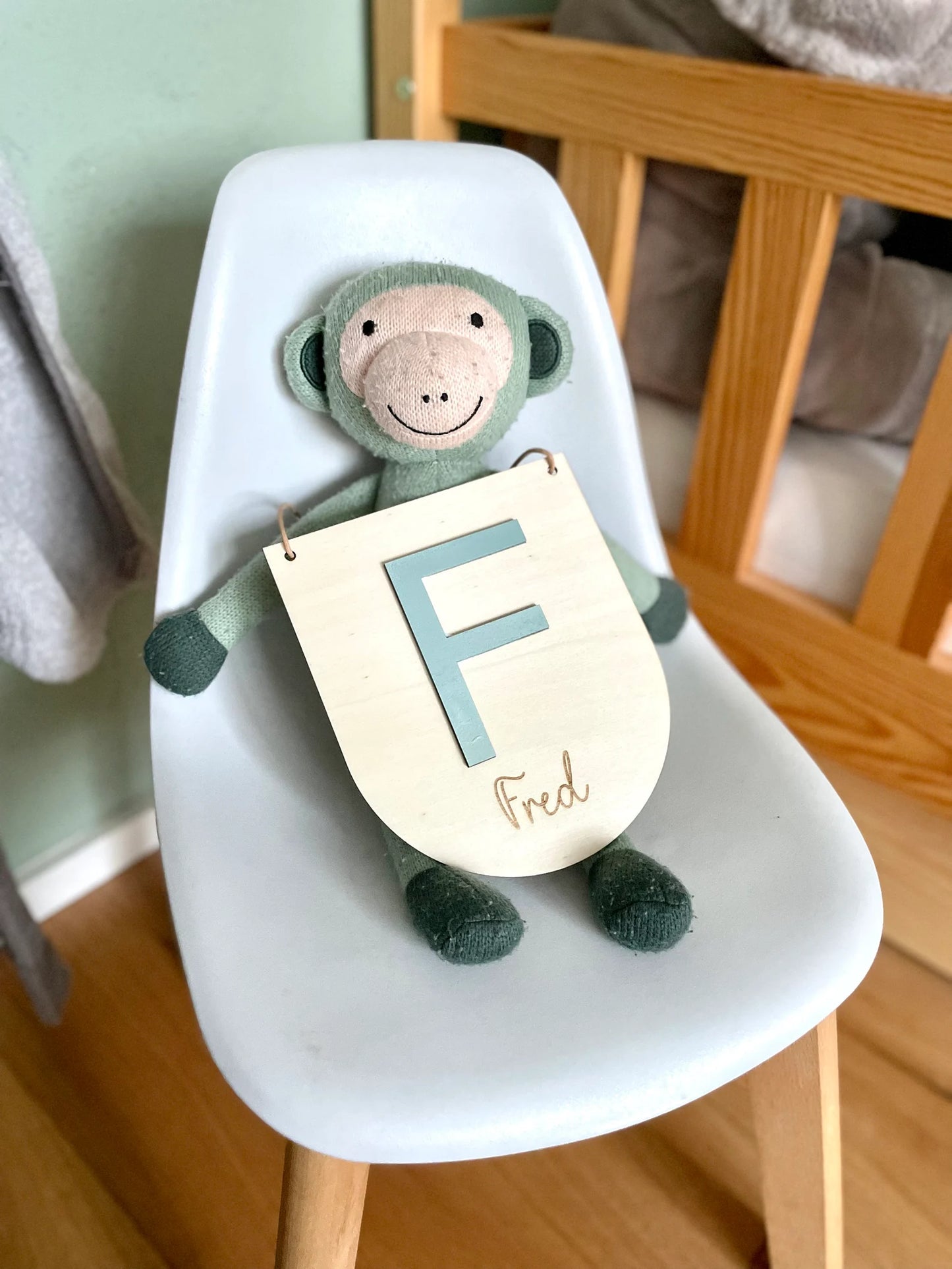 Personalisierter Wimpel aus Holz mit Namen