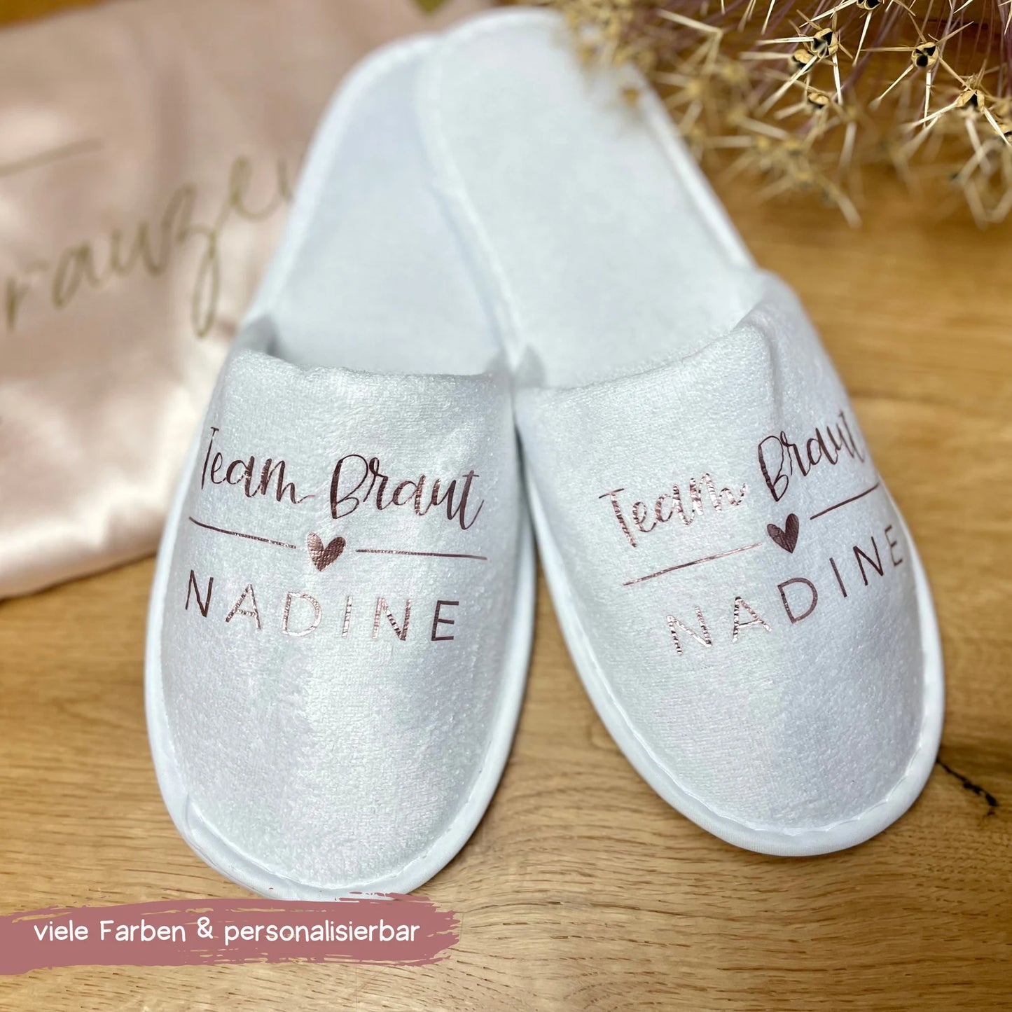 Personalisierte Wellnessslipper für den JGA