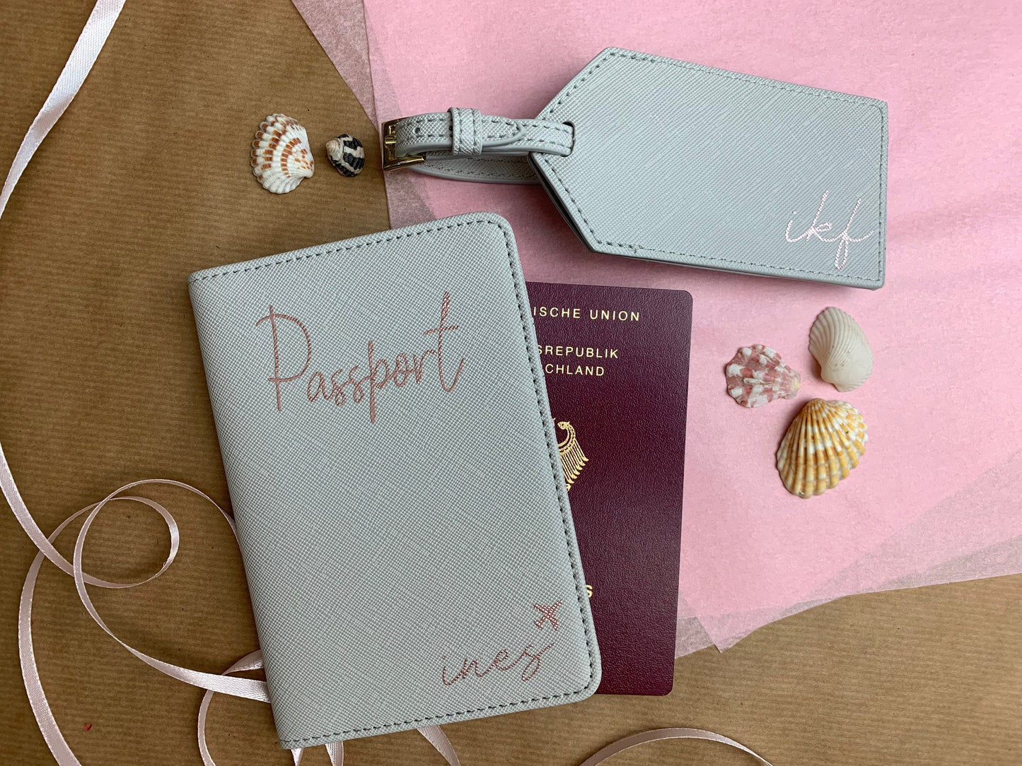 Personalisierte Passporthülle + Kofferanhänger – 2er Set – Design 2