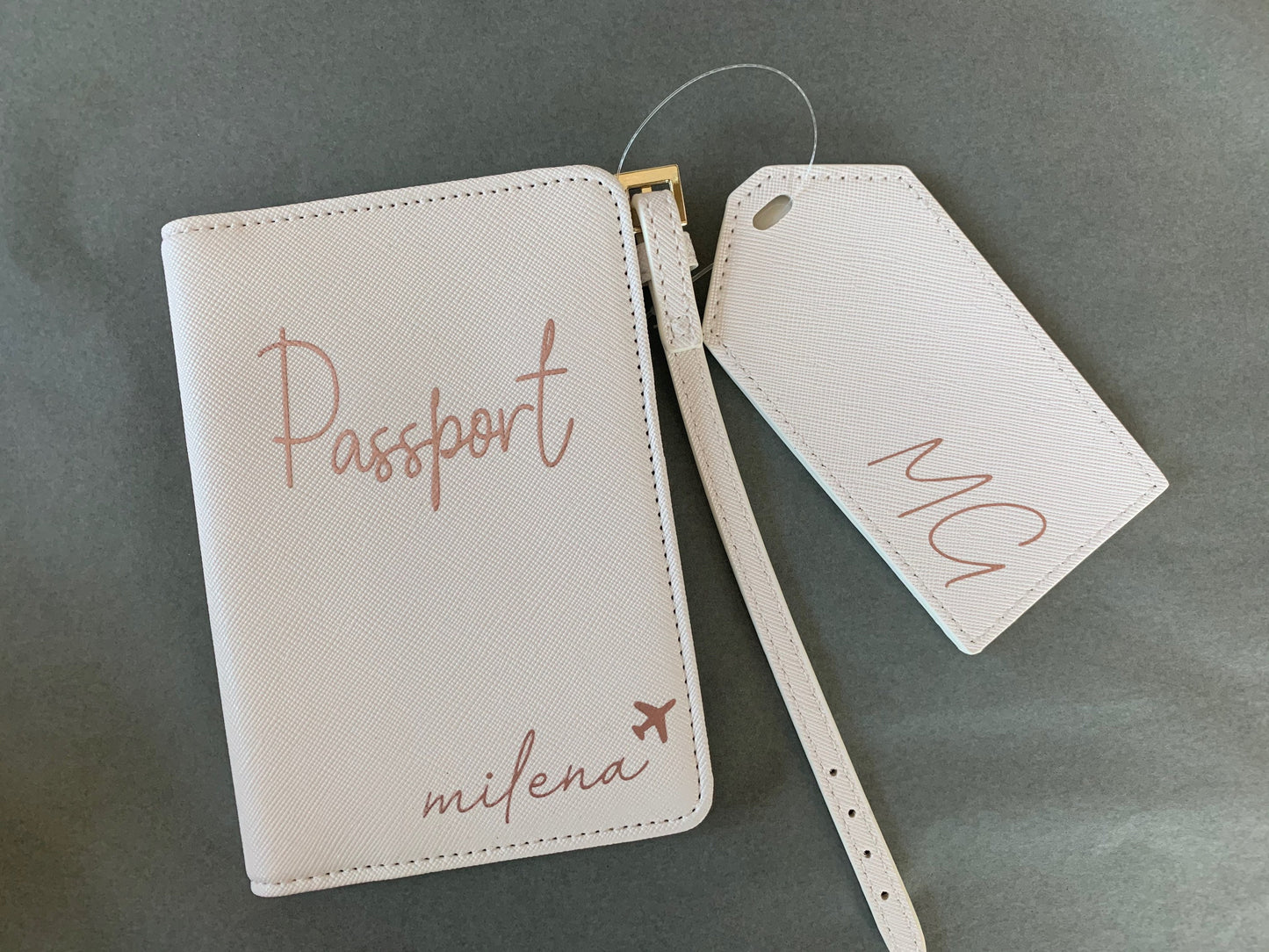 Personalisierte Passporthülle + Kofferanhänger – 2er Set – Design 2