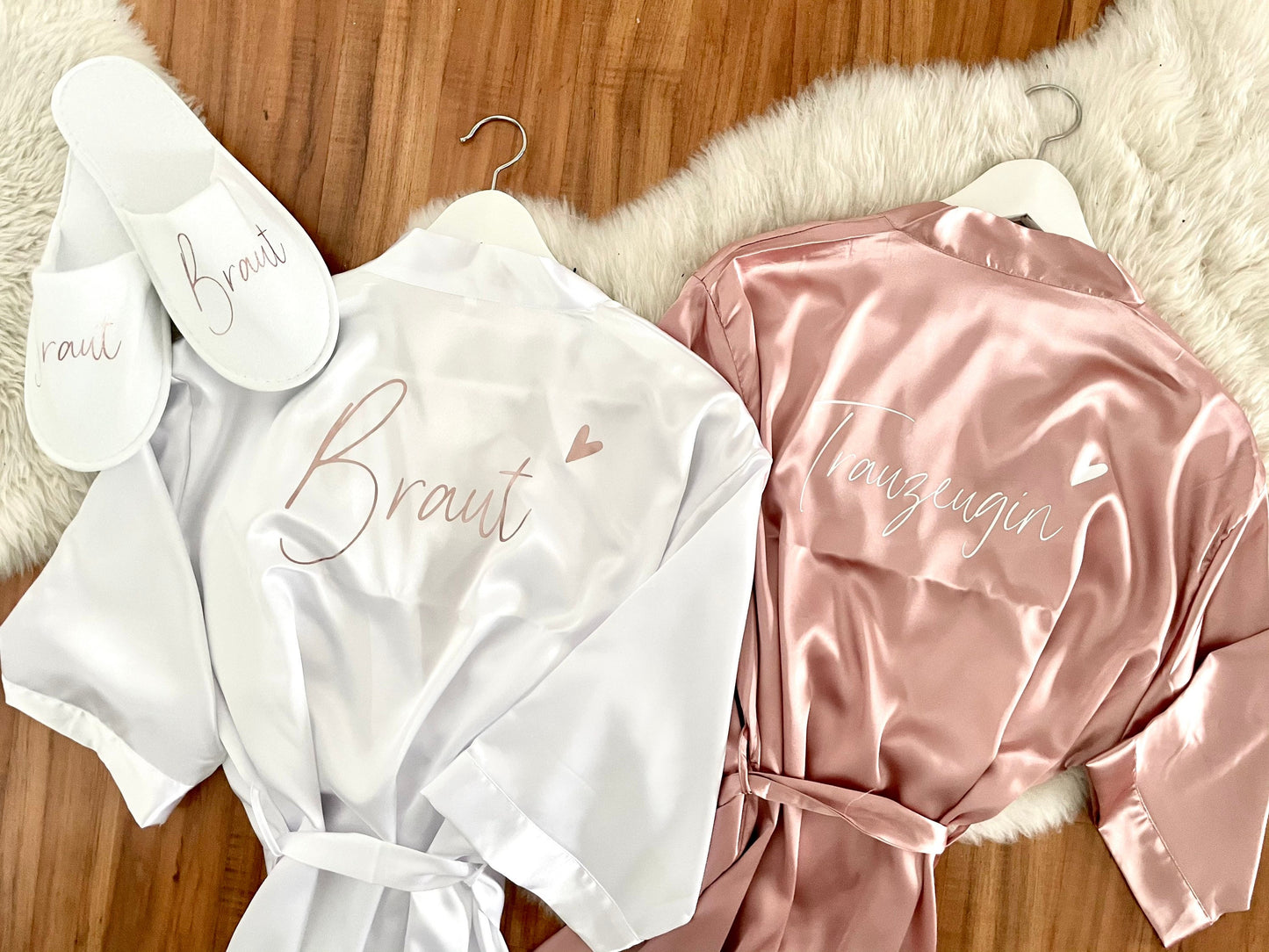 Personalisierter Morgenmantel & Wellnessslipper – 2er Set