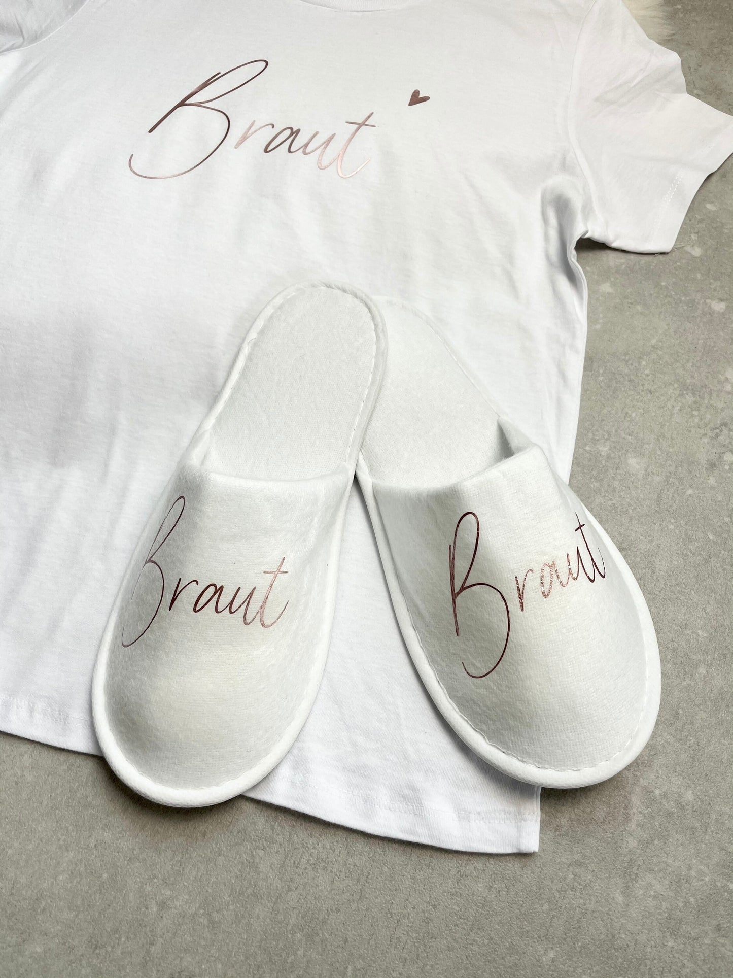 Personalisierte Wellnessslipper für die Braut