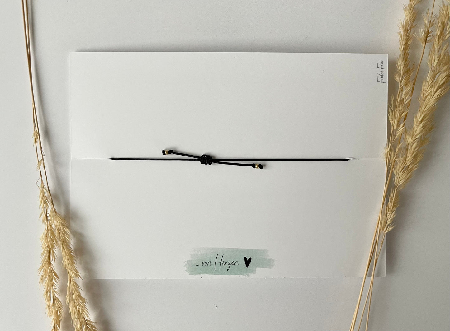 Personalisiertes Wunscharmband mit Name und Symbol