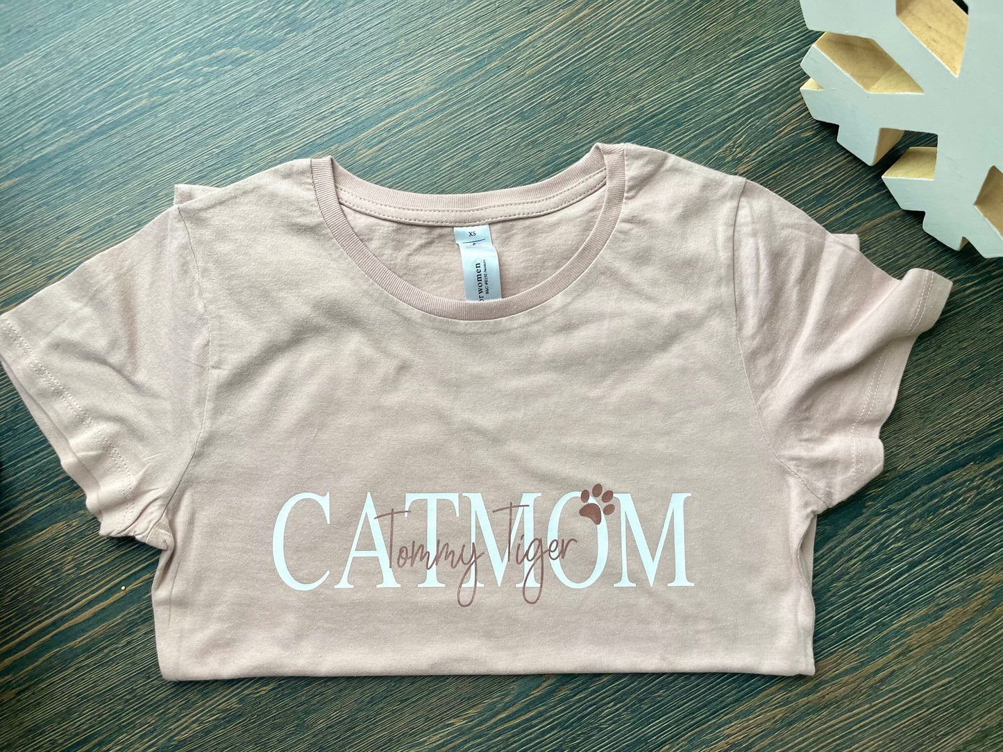 Personalisiertes T-Shirt – Cat Mom oder Dog Mom – Design 1