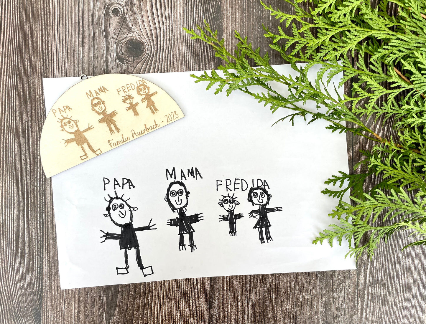 Personalisierter Weihnachtsbaumanhänger – Kinderbild aus Holz