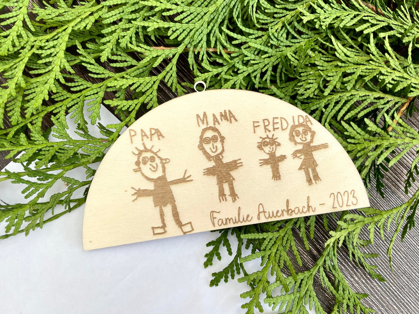 Personalisierter Weihnachtsbaumanhänger – Kinderbild aus Holz
