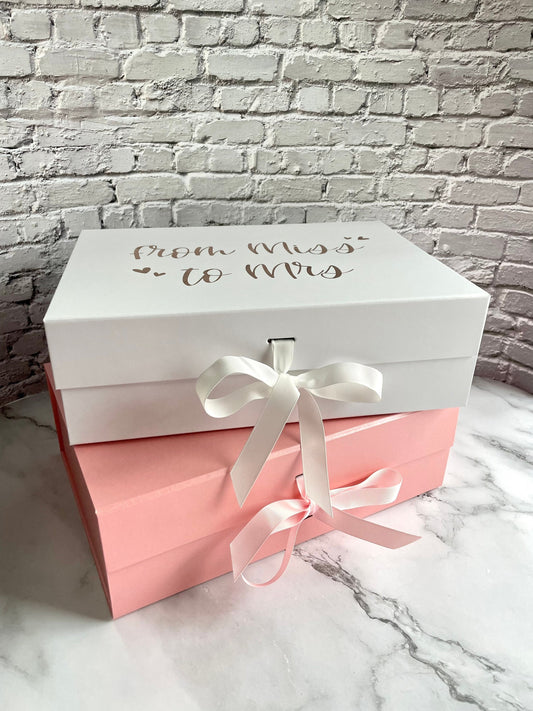 Personalisierte Geschenkschachtel für Trauzeugin, Brautjungfer oder Braut