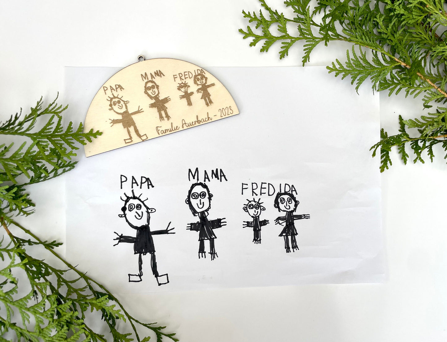 Personalisierter Weihnachtsbaumanhänger – Kinderbild aus Holz