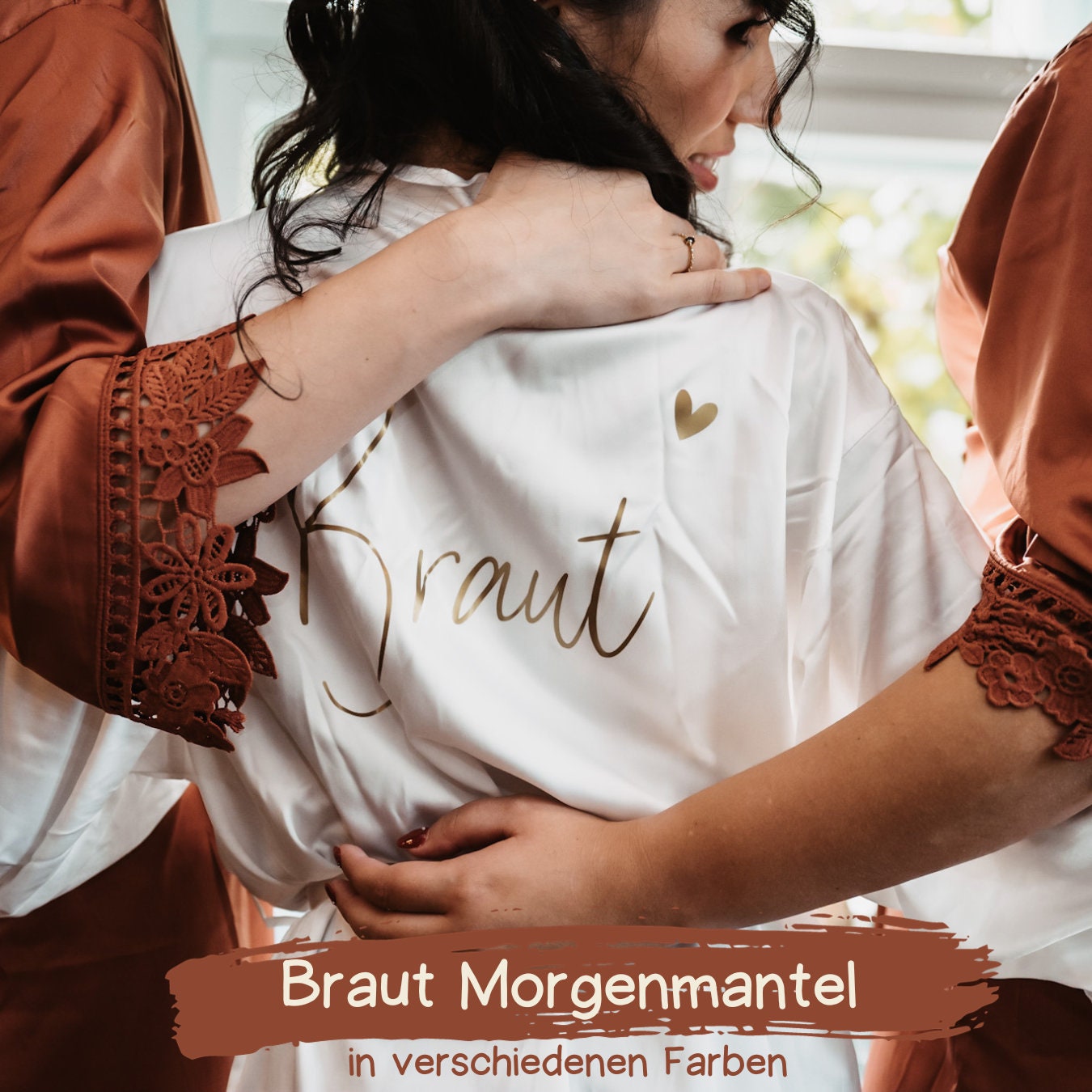 Personalisierter Morgenmantel mit Spitze für Braut & Brautjungfern