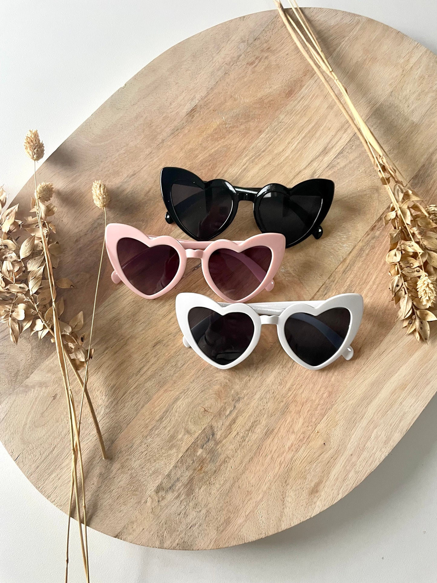 Personalisierte Sonnenbrille Hochzeit in Herzform