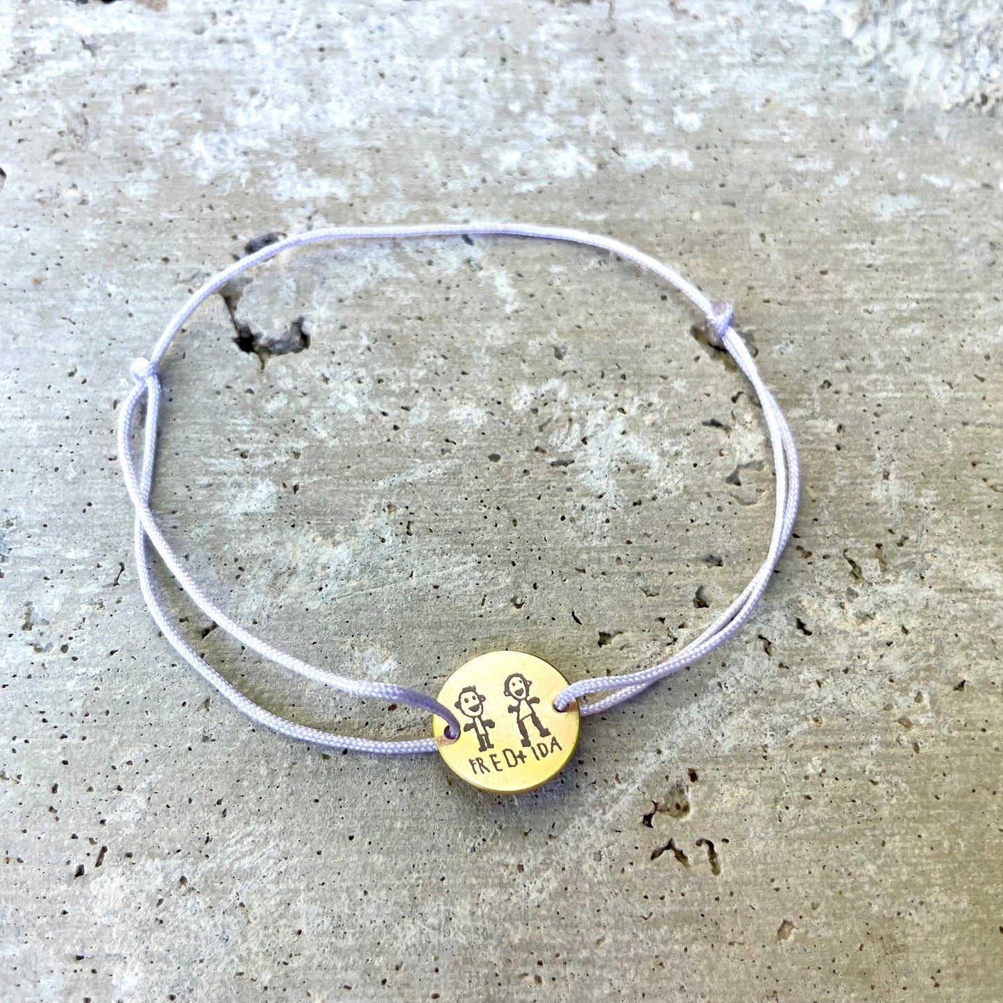 Personalisiertes Armband mit Kinderbild-Gravur