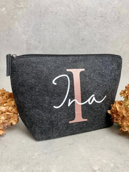 Personalisierte Filztasche/ Kosmetiktasche in dunkelgrau