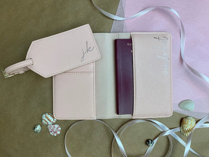 Personalisierte Passporthülle + Kofferanhänger – 2er Set – Design 4