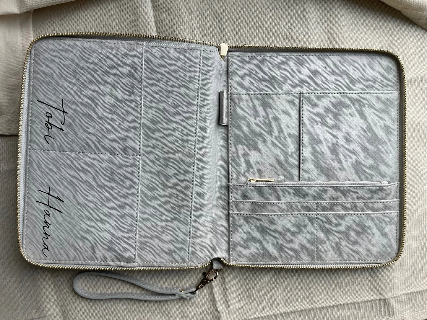 Personalisiertes U-Heft Etui – Familienorganizer/ Impfpass Hülle – Regenbogen