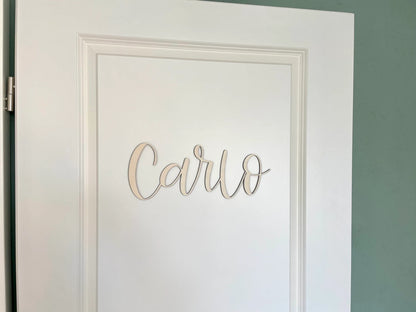 Personalisiertet Schriftzug aus Holz