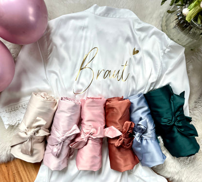 Personalisierter Morgenmantel mit Spitze für Braut & Brautjungfern