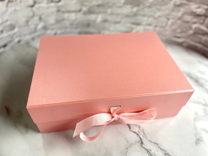 Personalisierte Geschenkschachtel für Trauzeugin, Brautjungfer oder Braut