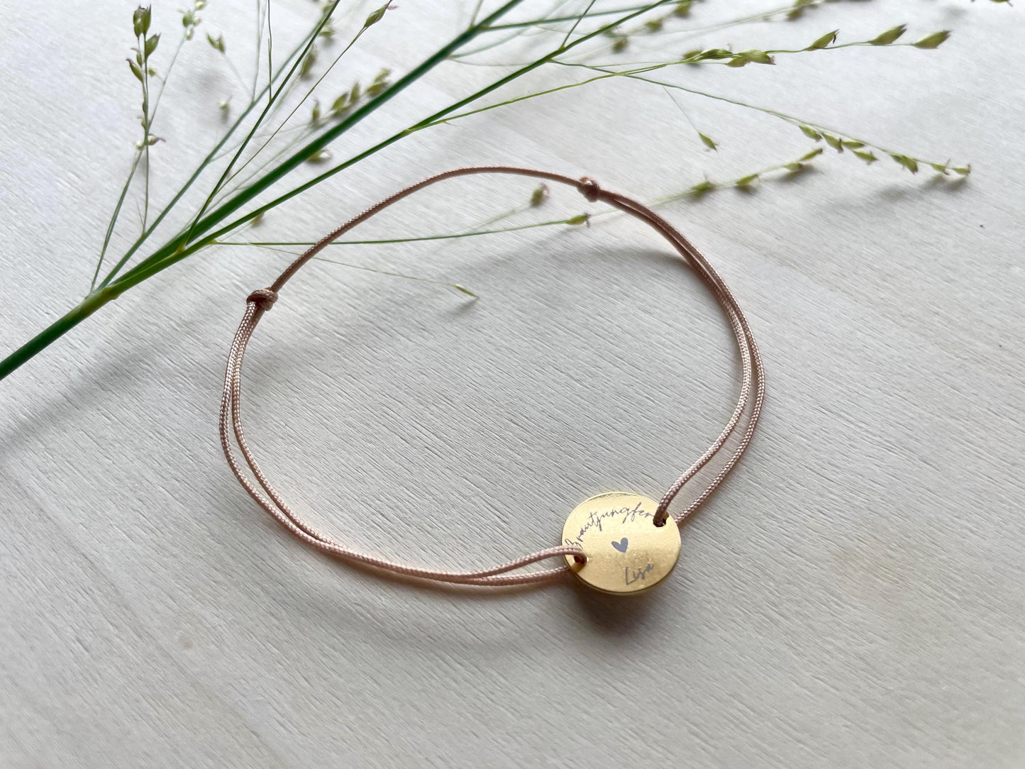 Personalisiertes Armband mit Gravur – Brautjungfer