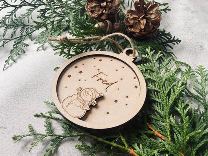 Personalisierter Weihnachtsbaumanhänger – Weihnachtsbaumkugel aus Holz 3D